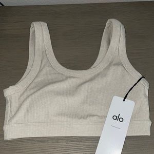 Brand new with tags Alo Wellness Bra